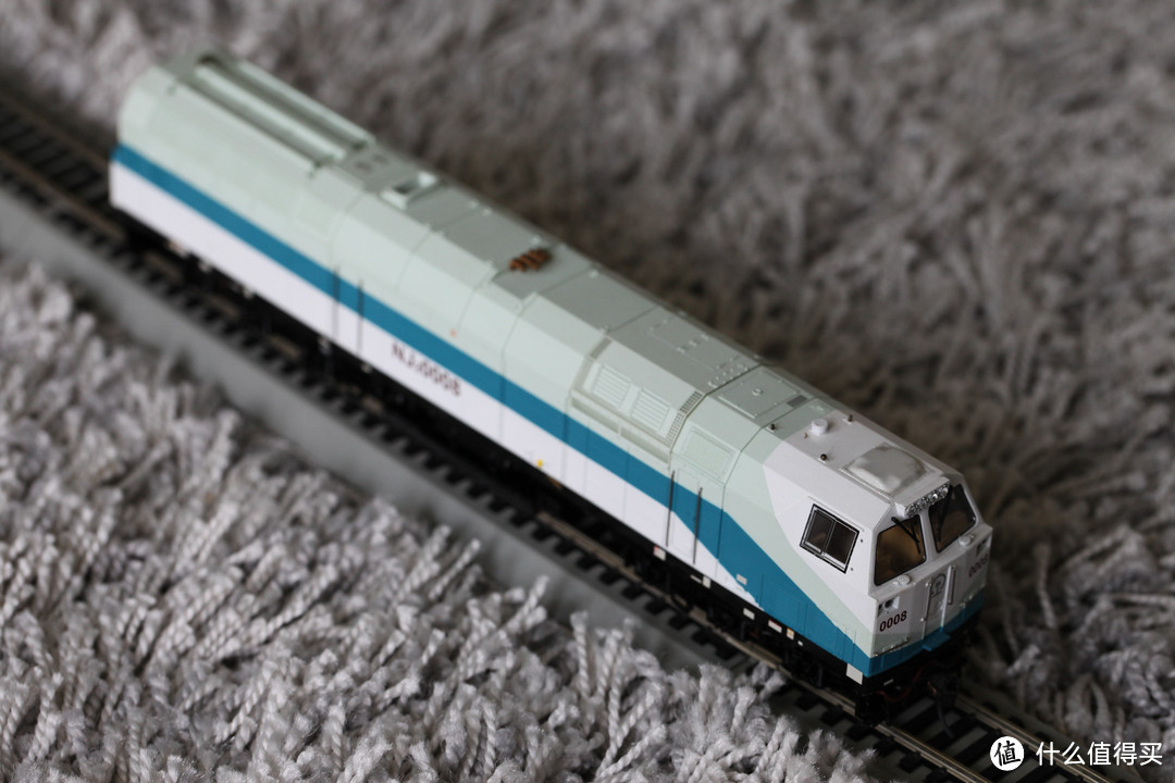 纪念青春的旅行：BACHMANN 百万城 NJ2 0008 内燃机车模型