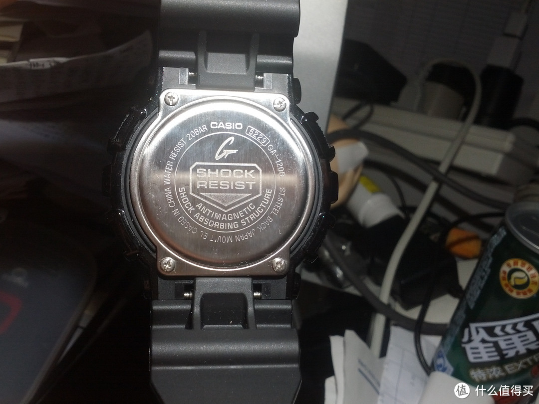 闷骚与霸气共存：CASIO 卡西欧 G-SHOCK系列 双显石英男表 GA-120B-1A