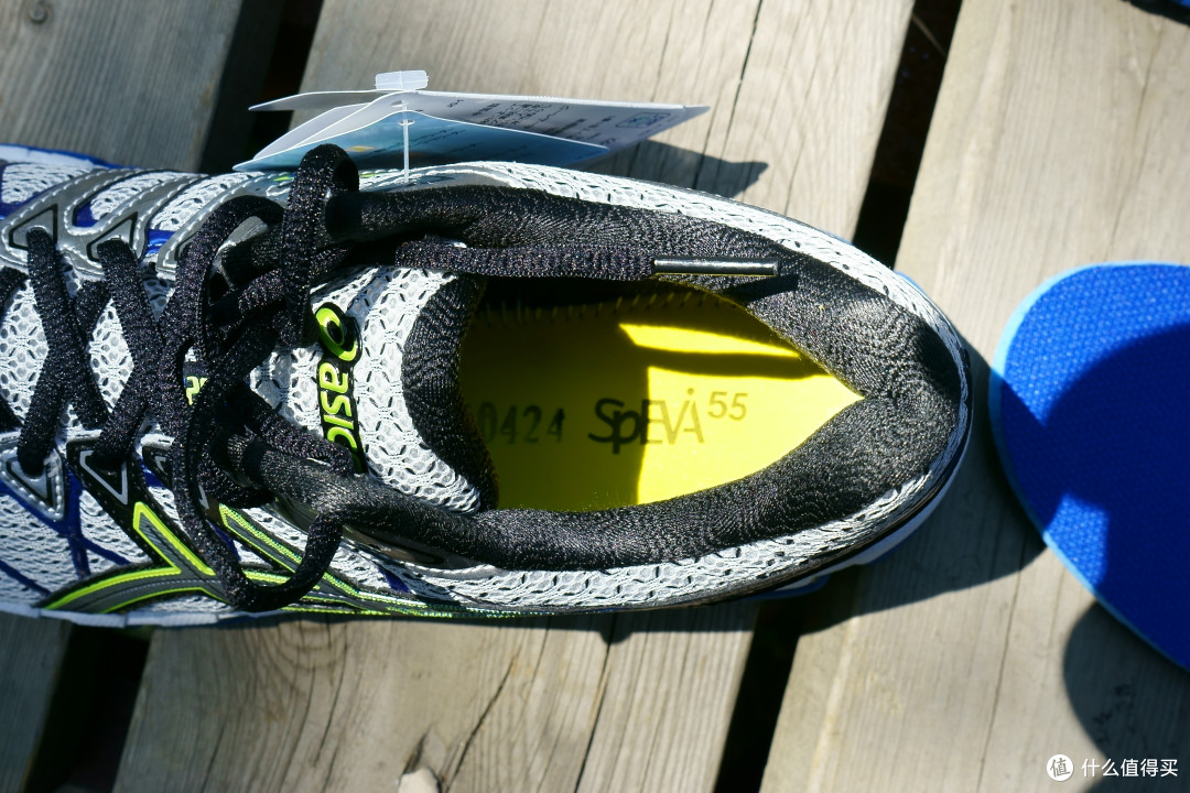 换个视角看asics 亚瑟士 GEL-KAYANO 20-slim 男款跑鞋