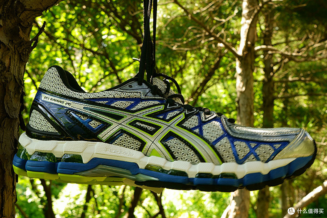 换个视角看asics 亚瑟士 GEL-KAYANO 20-slim 男款跑鞋