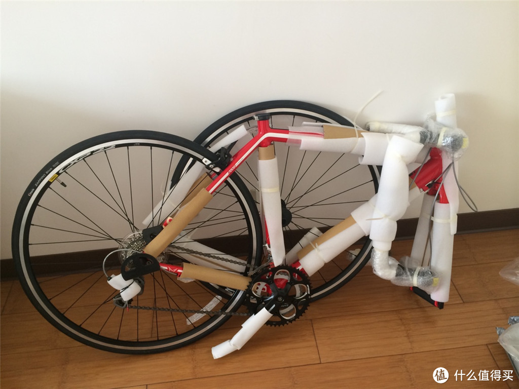 Cyclingexpress败了一款入门公路车：Felt F85 Tiagra 2014