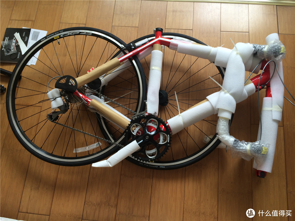 Cyclingexpress败了一款入门公路车：Felt F85 Tiagra 2014