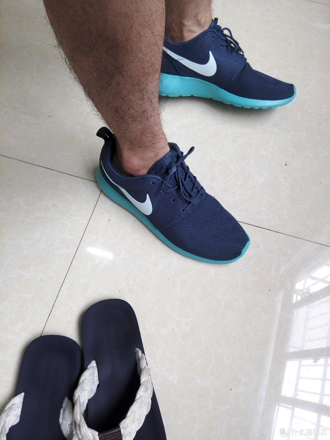 Nike 耐克 RosheRun 男款休闲运动鞋 511881-443