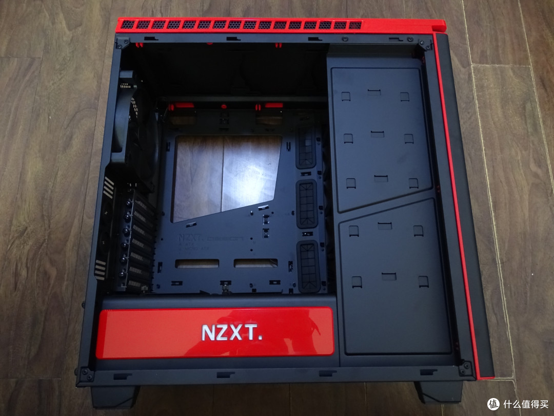 ,继承还是革新？NZXT 恩杰 H440 机箱