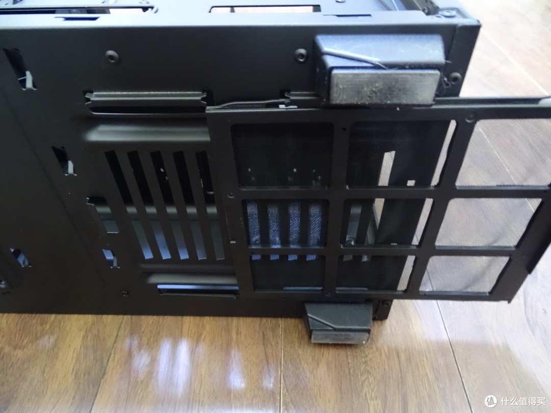 ,继承还是革新?NZXT 恩杰 H440 机箱