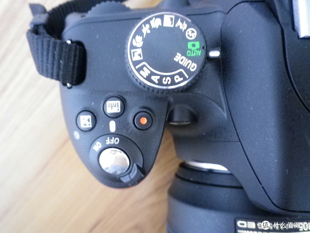 小白的第一台单反:Nikon 尼康 D3200 单反套机(含18-105mm VR镜头)