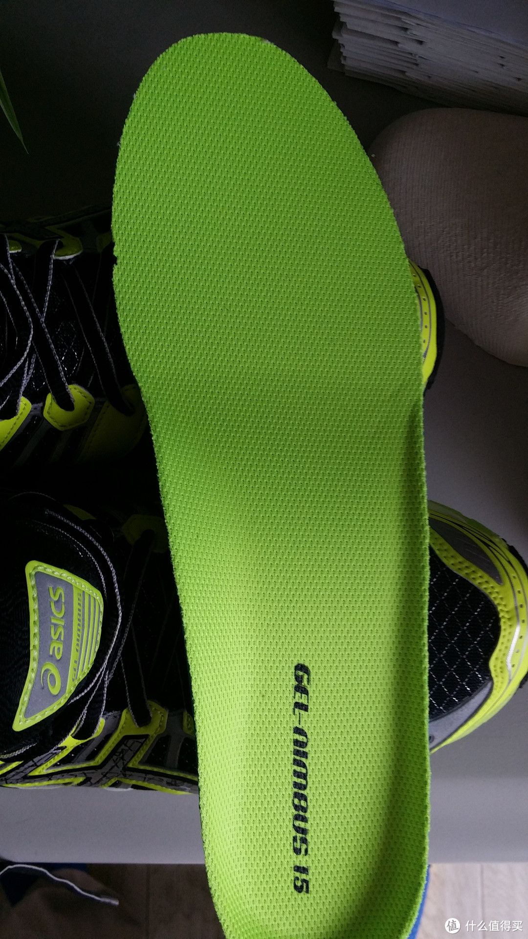 应对中年危机:ASICS 亚瑟士 Gel-Nimbus 15 Lite-Show 男款跑步鞋