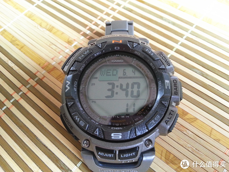 CASIO 卡西欧 PAG240T-7CR Pathfinder 男款登山腕表