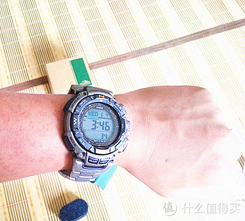 CASIO 卡西欧 PAG240T-7CR Pathfinder 男款登山腕表