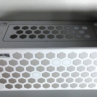 声德 蜂巢2S+ 蓝牙音箱外观展示(按键|线材|做工|金属罩)