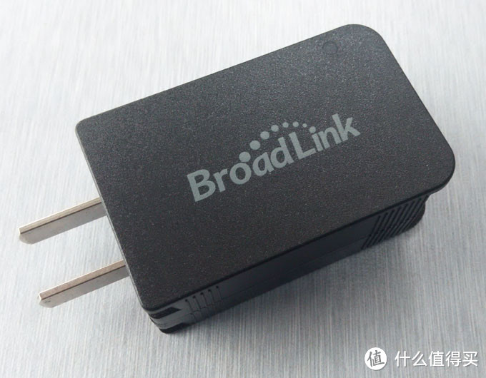 我不是电熨斗！BroadLink A1 智能空气质量检测仪 e-Air