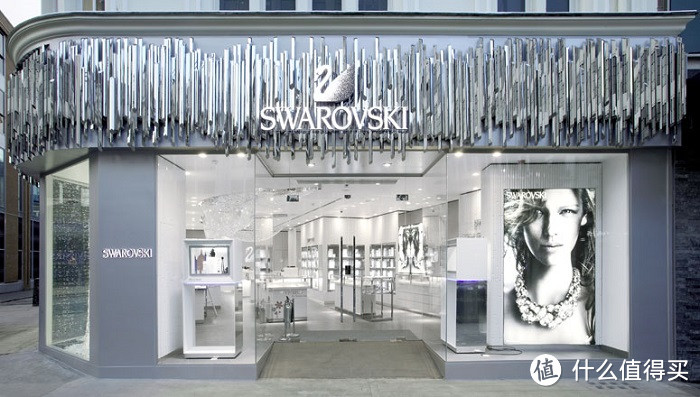 SWAROVSKI 施华洛世奇拓展中国市场 携手叶明子打造专属新娘系列