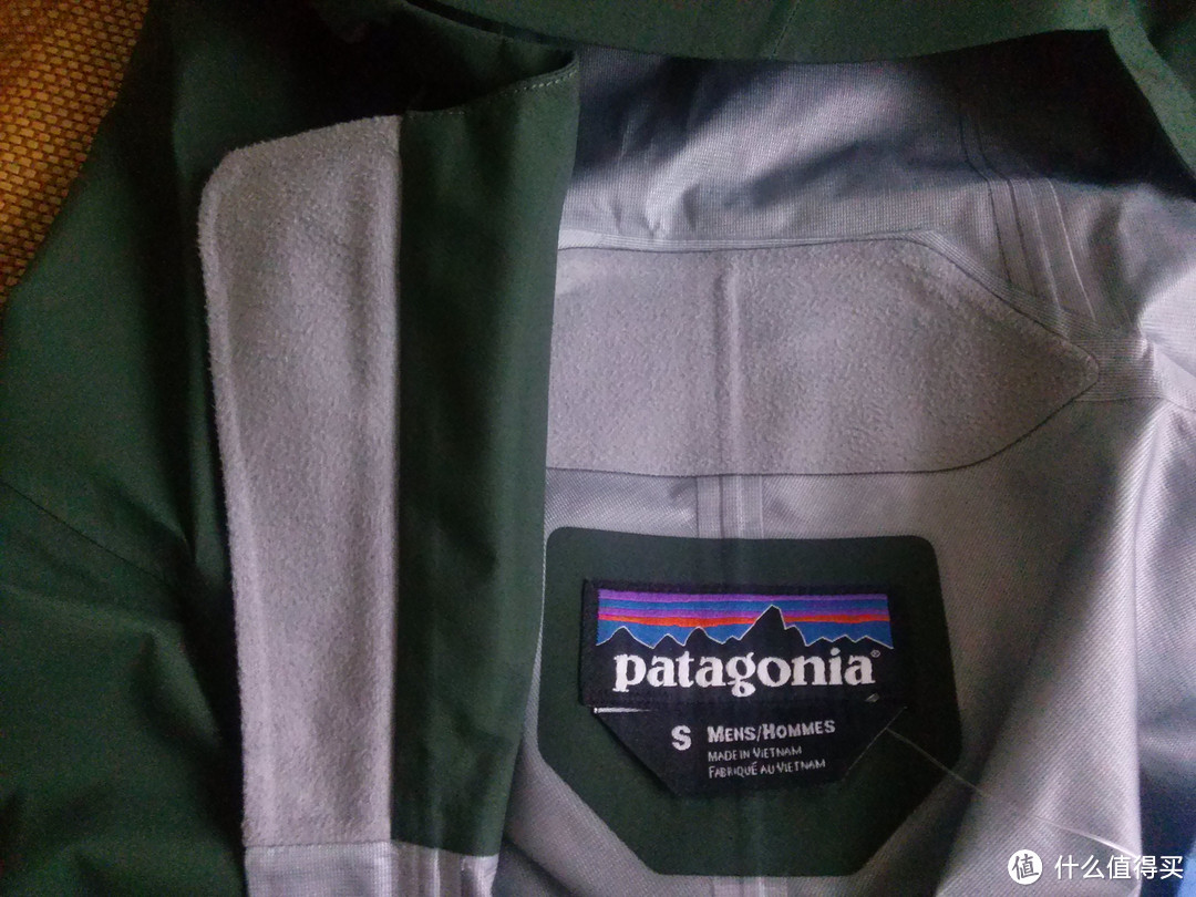 Patagonia 巴塔哥尼亚 LeashlessJkt 户外单层冲锋衣