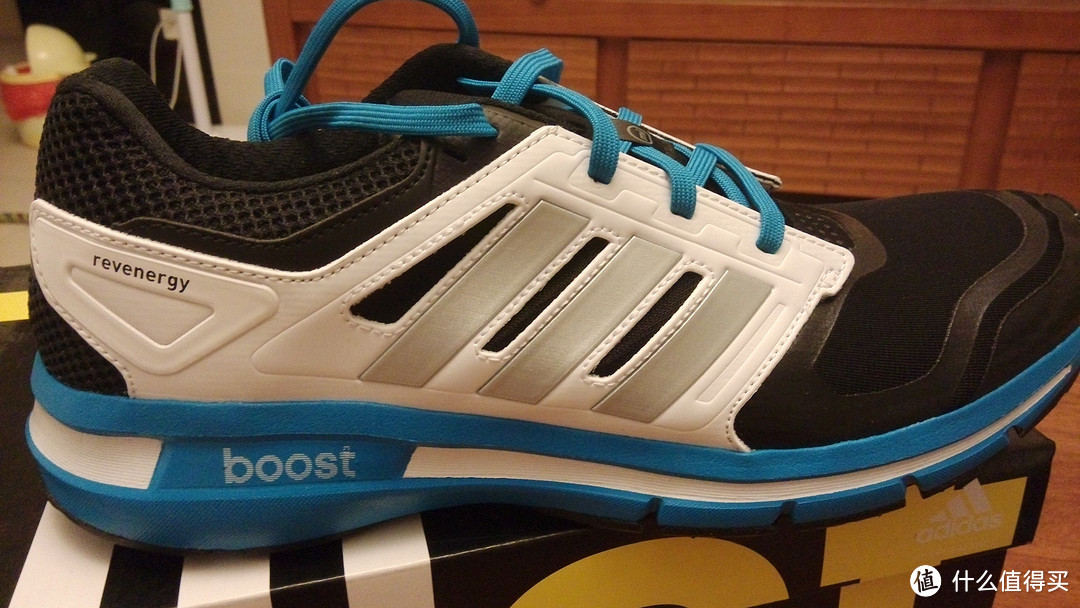 adidas 阿迪达斯 revenergy boost 男款次*级稳定跑鞋 F32298