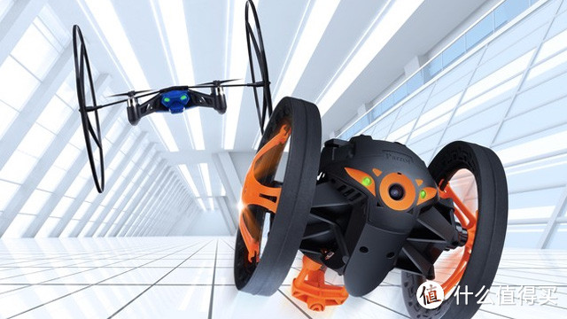 Parrot 派诺特 发布新款智能玩具 Rolling Spider 和 Jumping Sumo