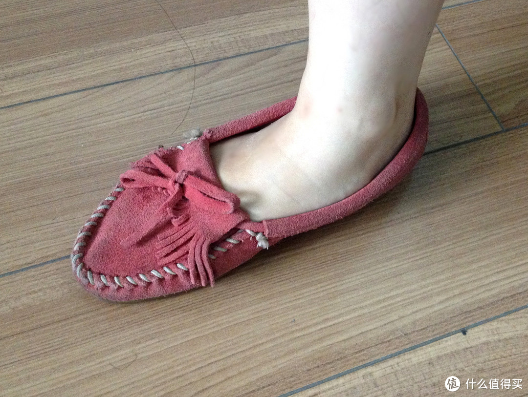 Minnetonka Kilty Moccasin Cherry 女鞋，附清洁保养