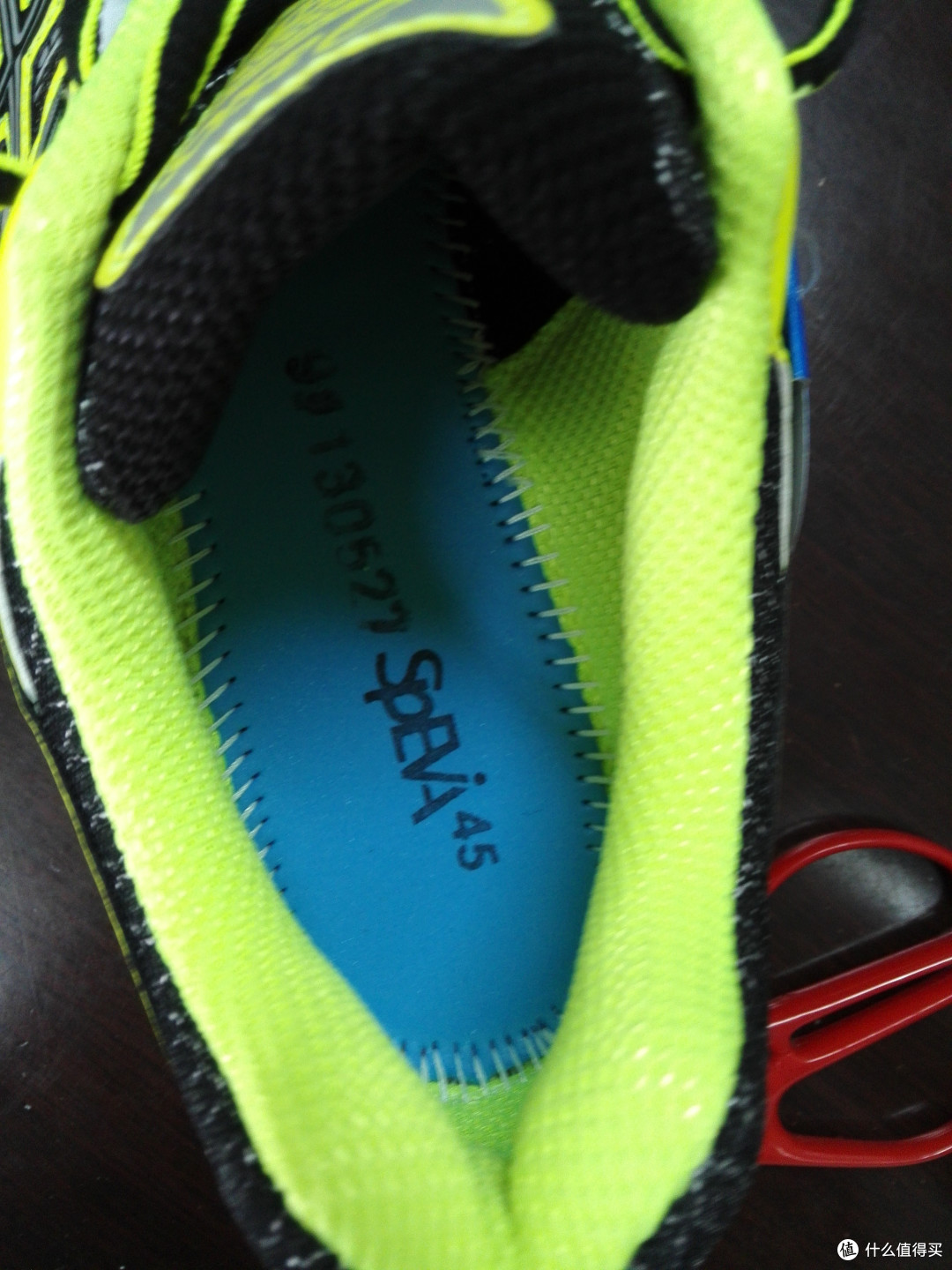 ASICS 亚瑟士 GEL-Cumulus 15 Lite-Show 次旗舰 夜光限定版 男款缓震跑步鞋