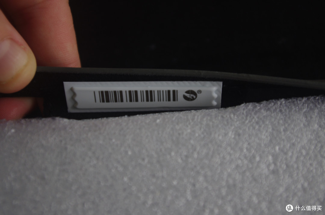 Calvin Klein CK 卡文克莱 经典LOGO灰色iPad保护套 4710 2083 032 ym