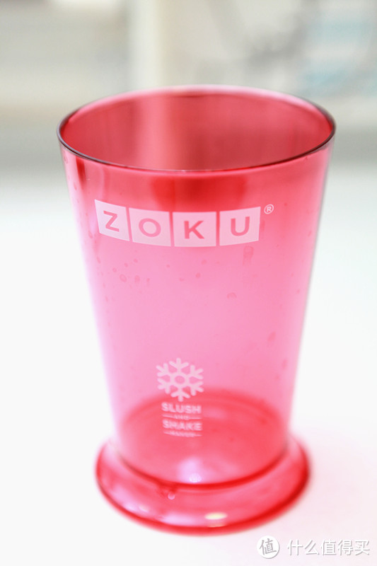 夏日里的清凉享受：Zoku 冰沙杯