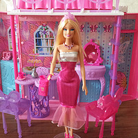 托女儿的福，圆了儿时的芭比梦：Barbie芭比 甜甜屋Y6855 VS 礼服套装BCF75