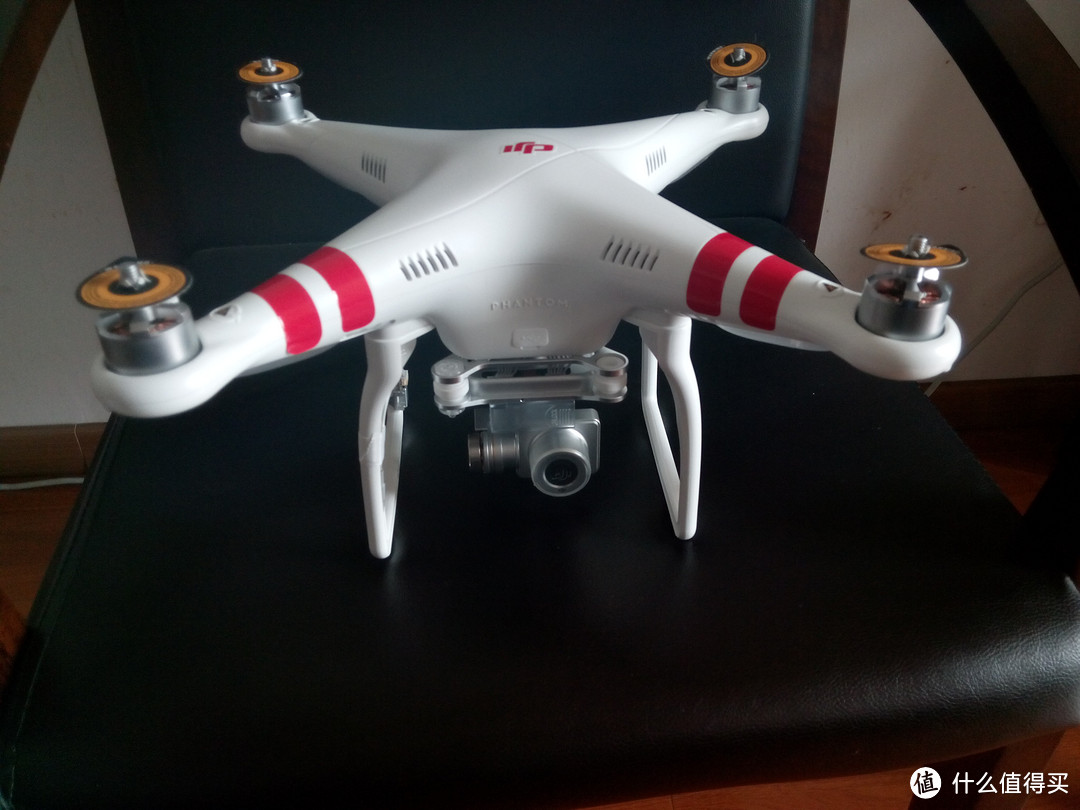 大疆的深坑：DJI phantom2 vision+ 开箱 与phantom2 vision 对比