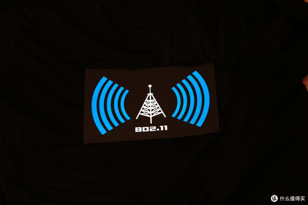 小奇葩：ThinkGeek WiFi Detector 搞怪WiFi探测T恤