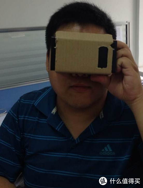 虚拟现实：矮小下的 GOOGLE Cardboard 箱体制作