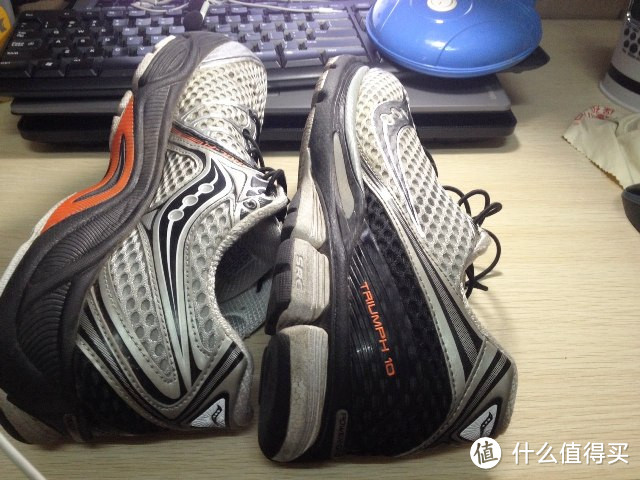 三双“明星鞋”的横向对比：Saucony 索康尼 Triumph 10 & asics 亚瑟士 GT2000 VS GT2000-2