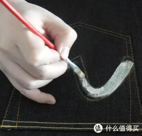 养牛之外的小动作：ABLE JEANS 的牛仔裤手绘