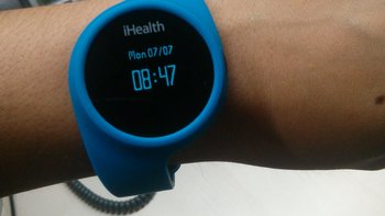 首次体验穿戴式设备：iHealth 智能腕表（微信版） AM3