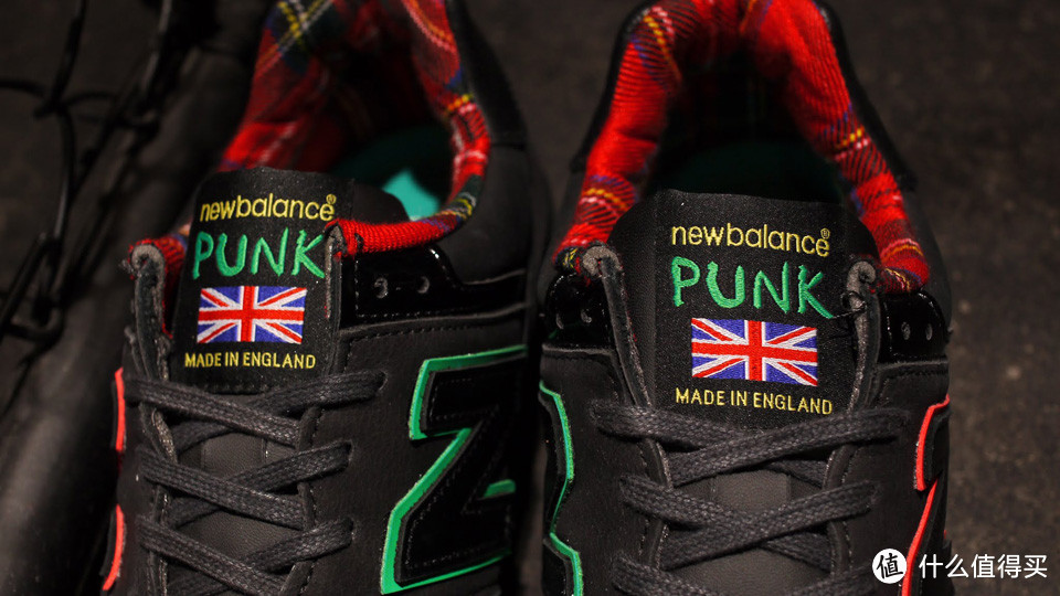 New Balance 新百伦推出新款英产576跑鞋 “PUNK&MOD” 系列