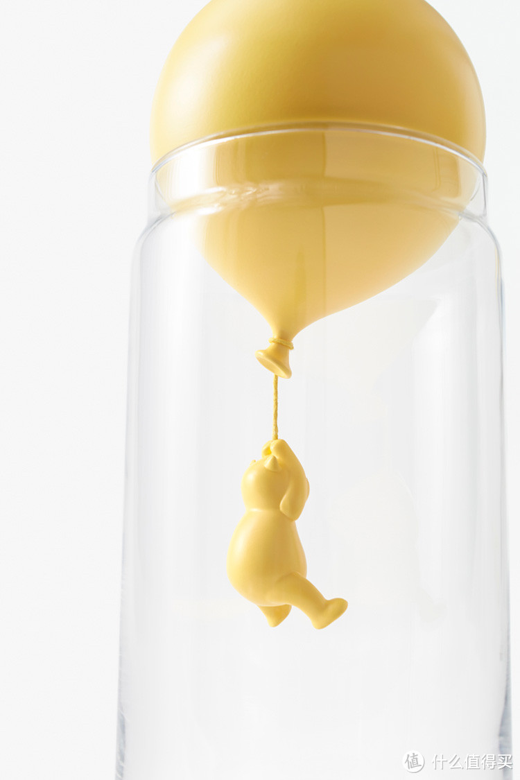 Nendo 为日本迪士尼设计“小熊维尼”主题玻璃水器