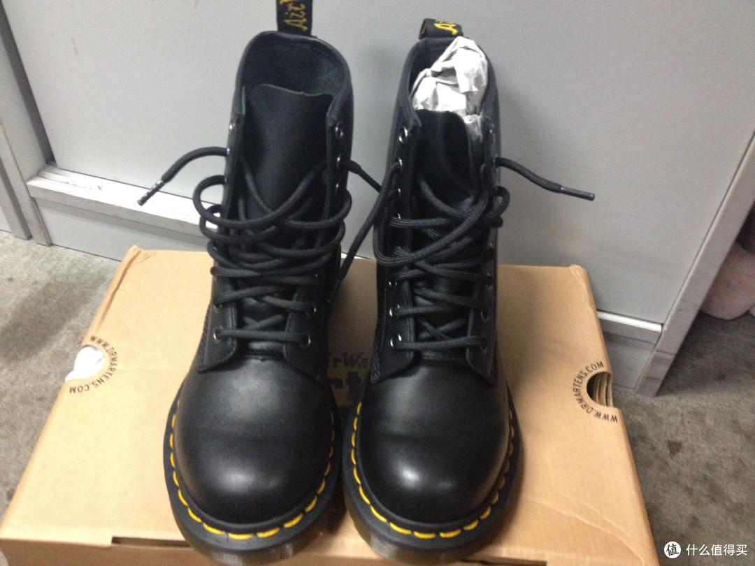简单粗暴的第一晒:DR MARTENS 1460 NAPPA 女靴 + CLARISONIC 替换刷头