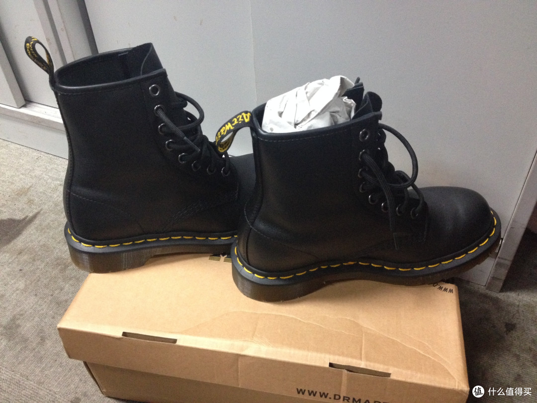 简单粗暴的第一晒:DR MARTENS 1460 NAPPA 女靴 + CLARISONIC 替换刷头