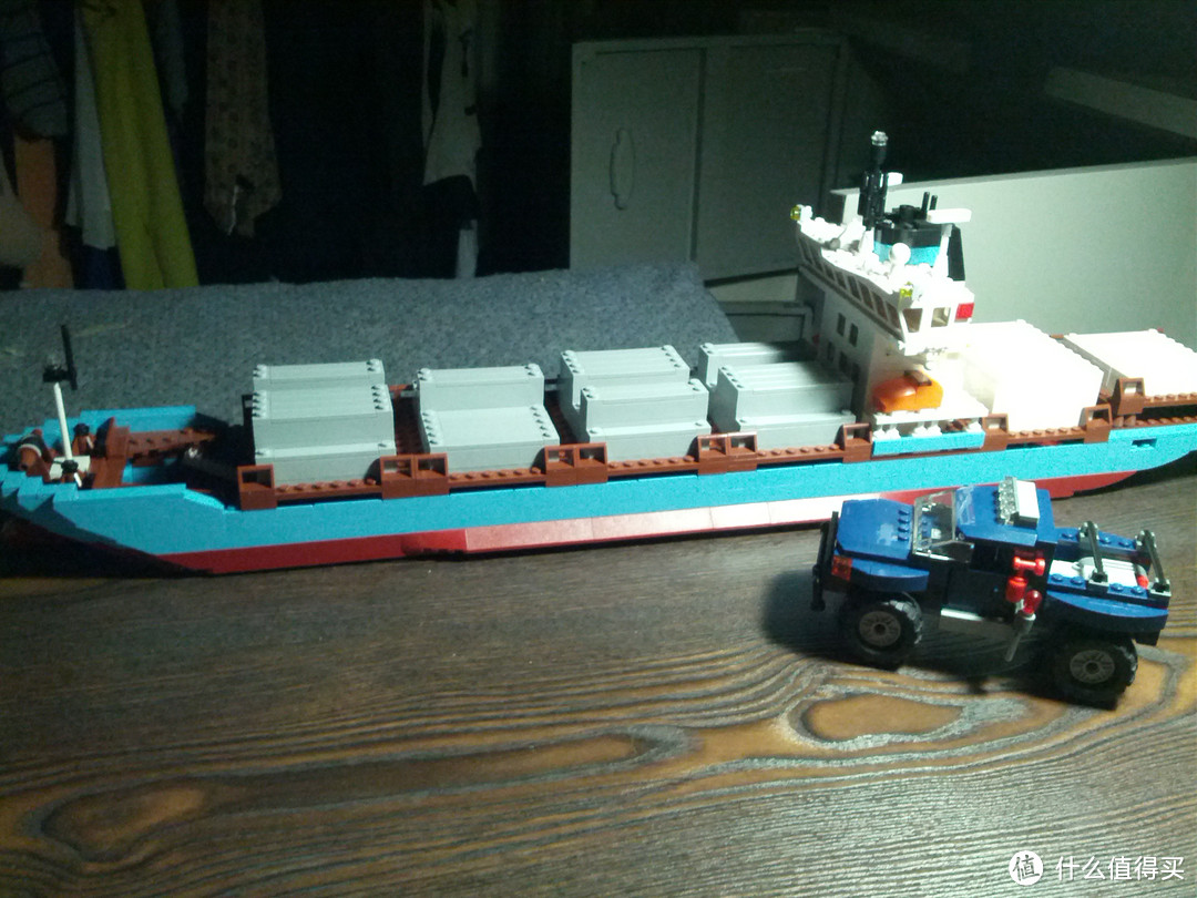 乐高中毒首弹：LEGO MAERSK 马士基集装箱船 10155