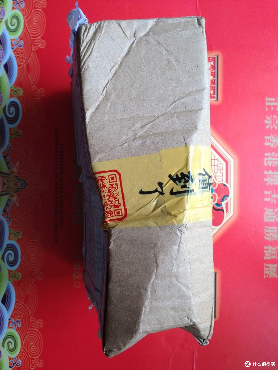 纸盒比较软，已经被暴力的快递大叔蹂躏的不成样子