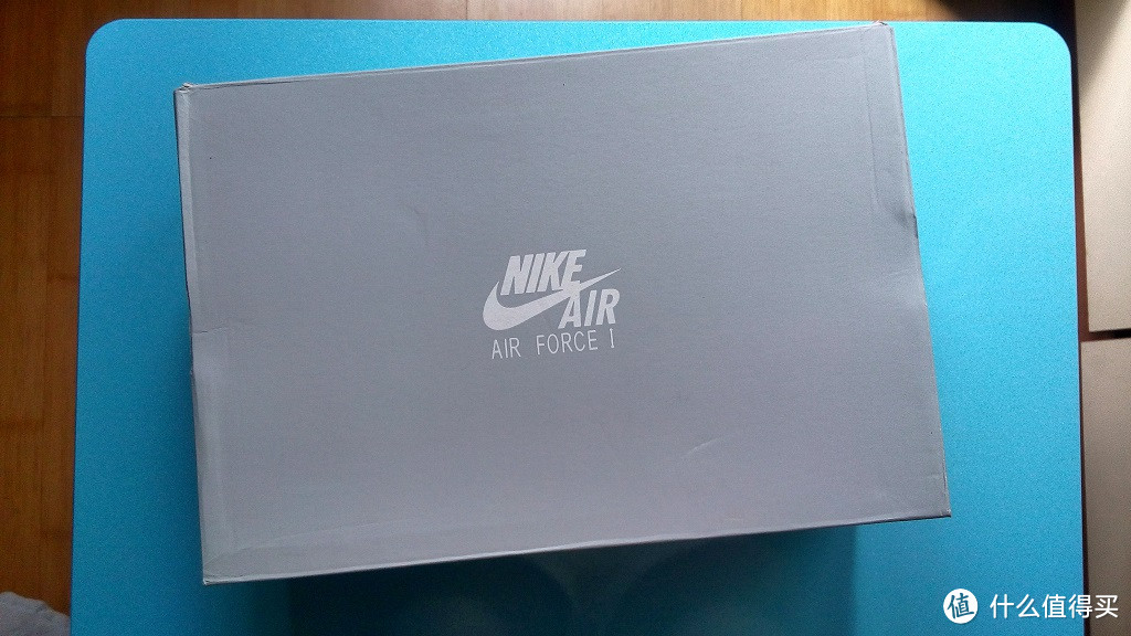 第一双也是最后一双Air：NIKE 耐克 Air Force 1 男款运动板鞋 488298-136