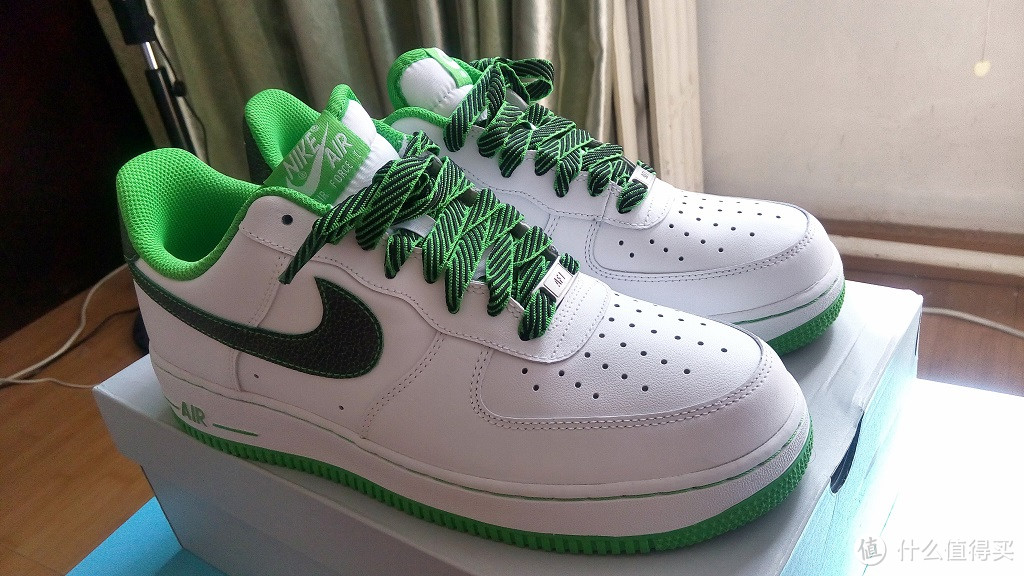 第一双也是最后一双Air：NIKE 耐克 Air Force 1 男款运动板鞋 488298-136