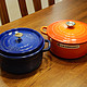  黑珐琅与白珐琅的区别：STAUB & Le Creuset 珐琅铸铁锅汤锅　