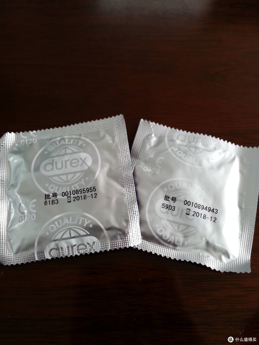 背面 背面