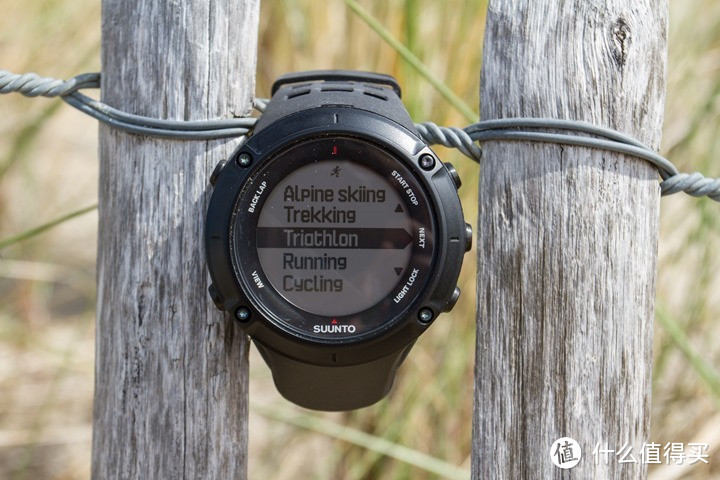 Suunto 颂拓 发布新旗舰户外腕表 Ambit3 支持水下心率记录