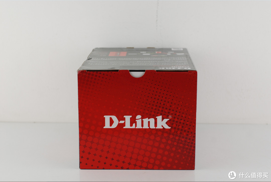 每人个人心中都有一个属于自己的云存储空间。DLINK DIR-850LR让你实现最初的梦！