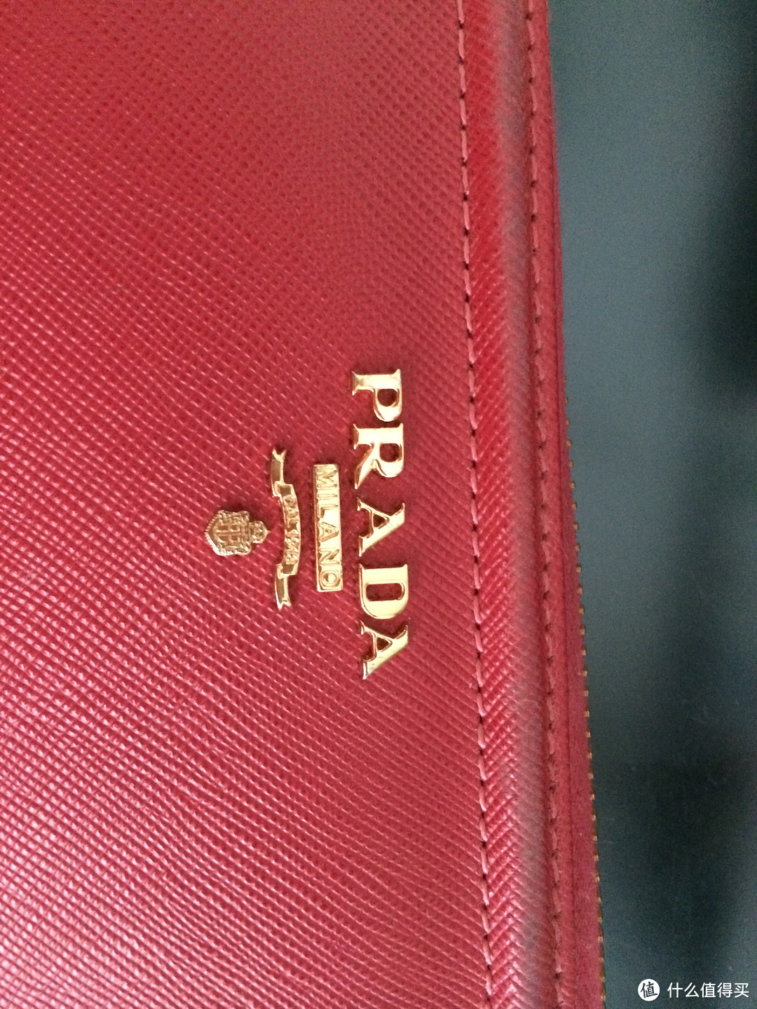 萌妹变女王!新罗免税店购入 PRADA 普拉达 女款钱包,附仿品对比