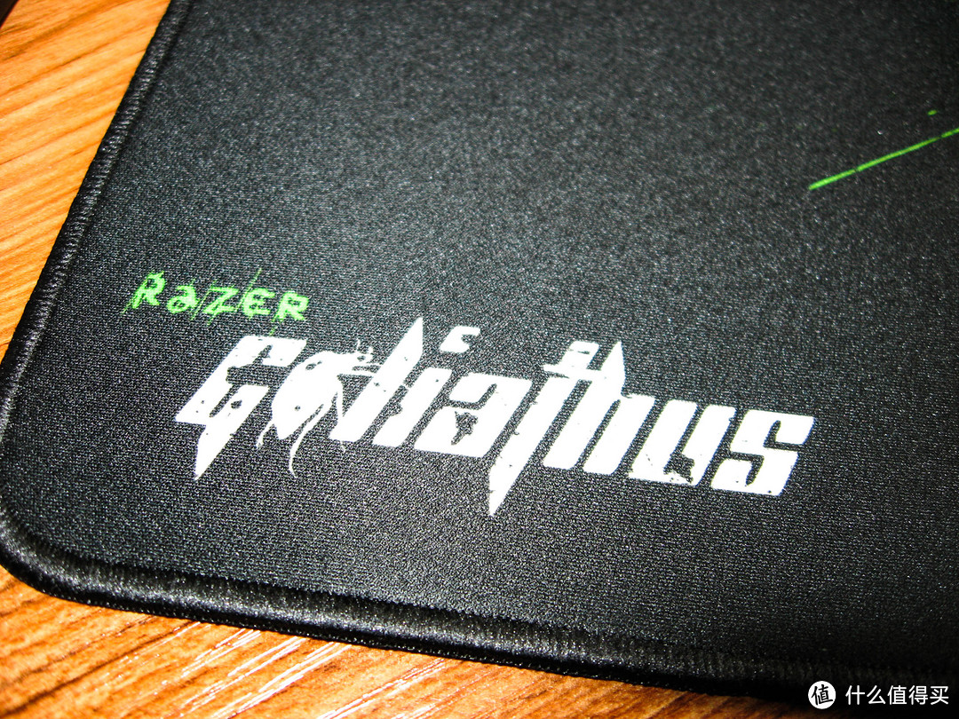 Razer 雷蛇 那伽梵蛇 Naga Hex 游戏鼠标 & 噬魂金蝎 DeathStalker 游戏键盘 & 重装甲虫 Goliathus 游戏鼠标垫