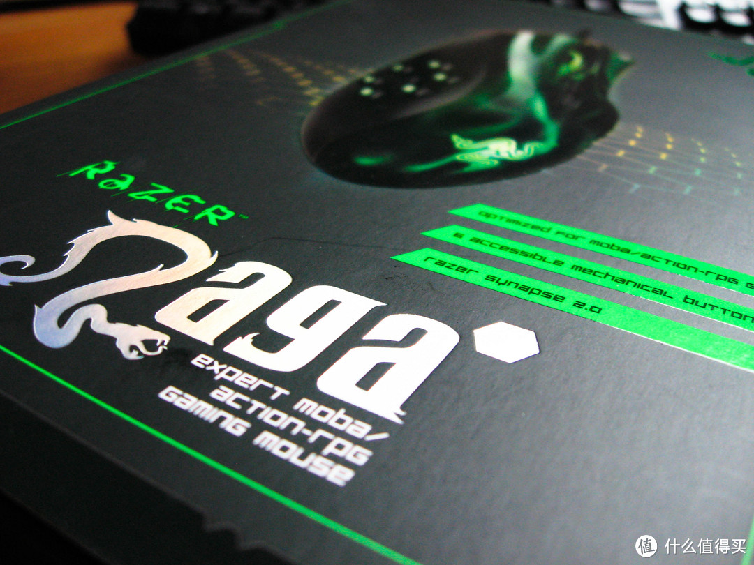 Razer 雷蛇 那伽梵蛇 Naga Hex 游戏鼠标 & 噬魂金蝎 DeathStalker 游戏键盘 & 重装甲虫 Goliathus 游戏鼠标垫