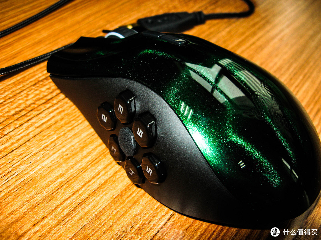 Razer 雷蛇 那伽梵蛇 Naga Hex 游戏鼠标 & 噬魂金蝎 DeathStalker 游戏键盘 & 重装甲虫 Goliathus 游戏鼠标垫