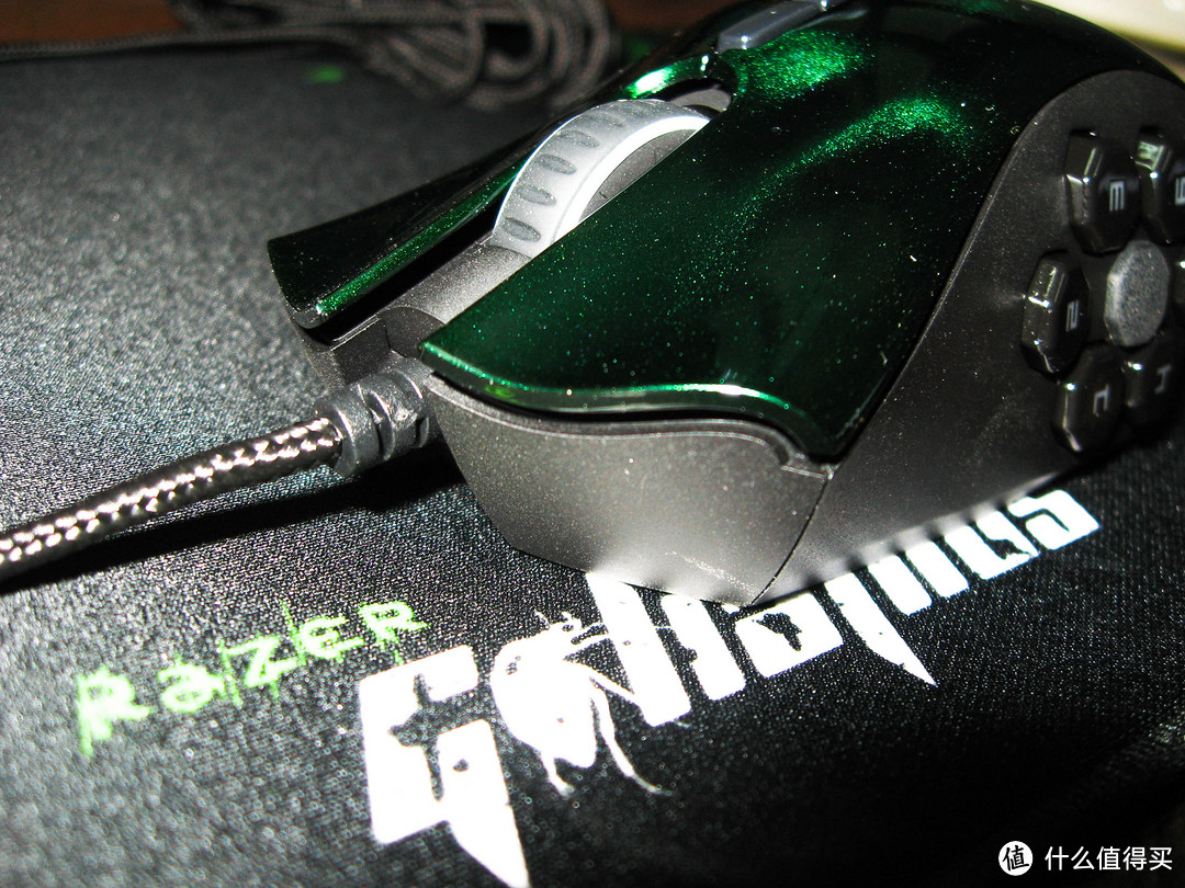 Razer 雷蛇 那伽梵蛇 Naga Hex 游戏鼠标 & 噬魂金蝎 DeathStalker 游戏键盘 & 重装甲虫 Goliathus 游戏鼠标垫