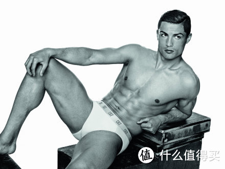 Cristiano Ronaldo C罗自创品牌 CR7 将推高级衬衫系列 年底上市