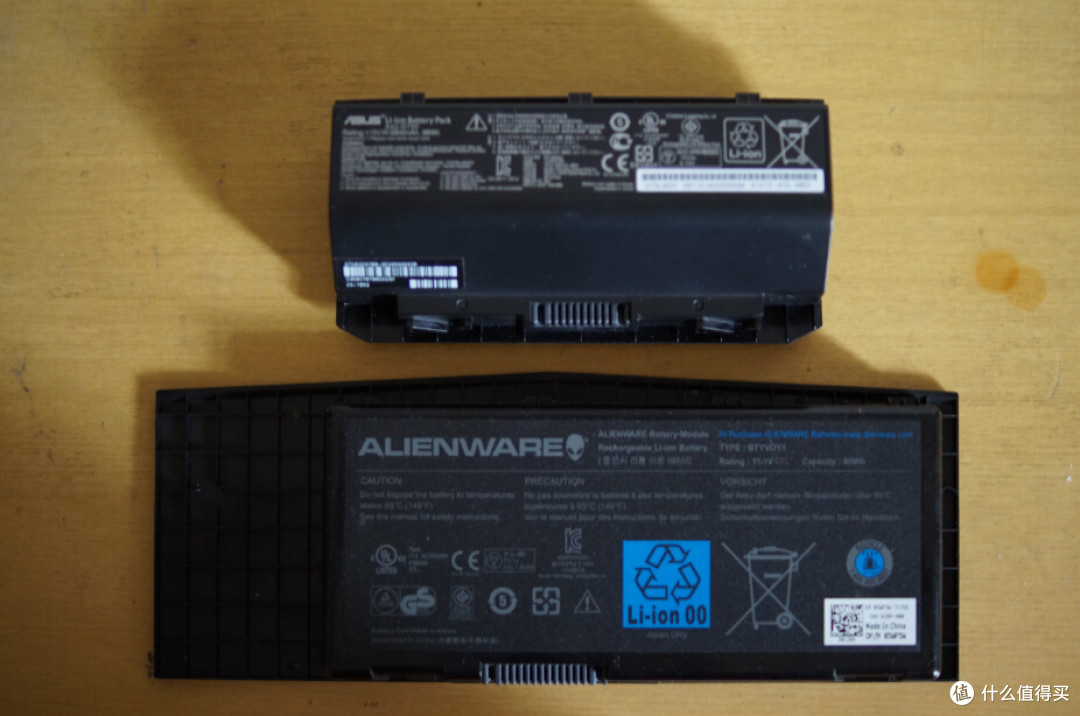 电池对比,88WH,比AW90WH略小~ 电池对比,88WH,比AW90WH略小~