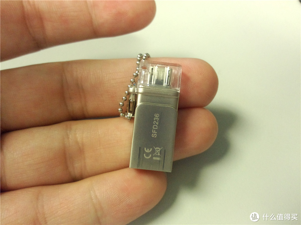 SSK 飚王 SFD236 16G USB2.0 MicroUSB-USB 两用U盘